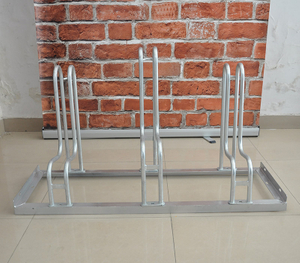 Supporto da pavimento per bicicletta per portabiciclette di alta qualità per 3 biciclette